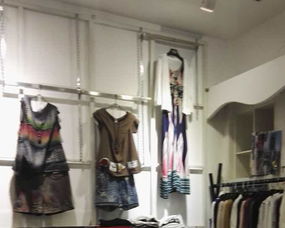 內鄉(xiāng)縣依佳精品服裝店——河南服裝銷售的品質之選